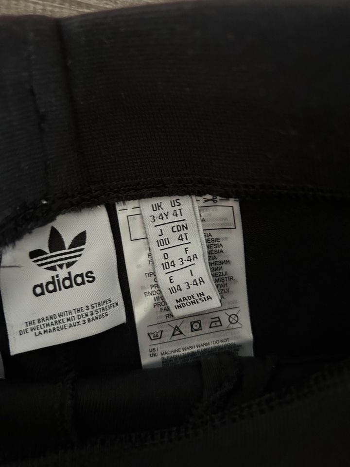 adidas Kleiderpaket Jungen in St. Wendel