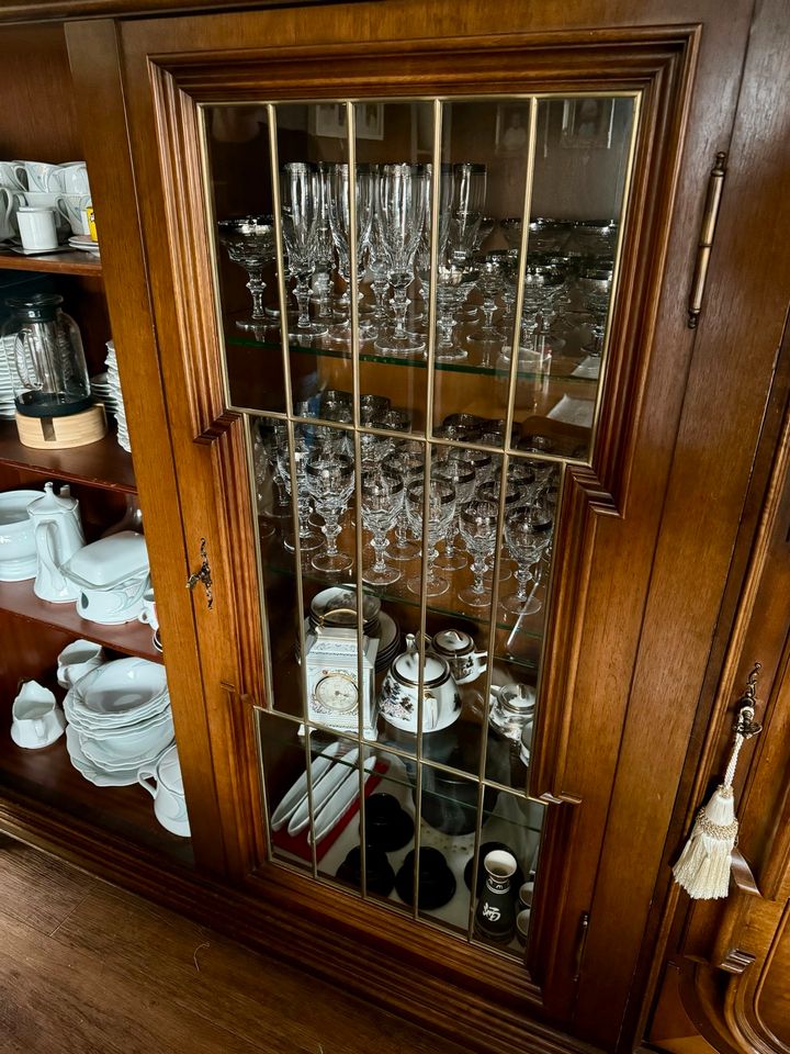 Wohnzimmerschrank Esszimmerschrank Highboard Vitrine in Dreisbach