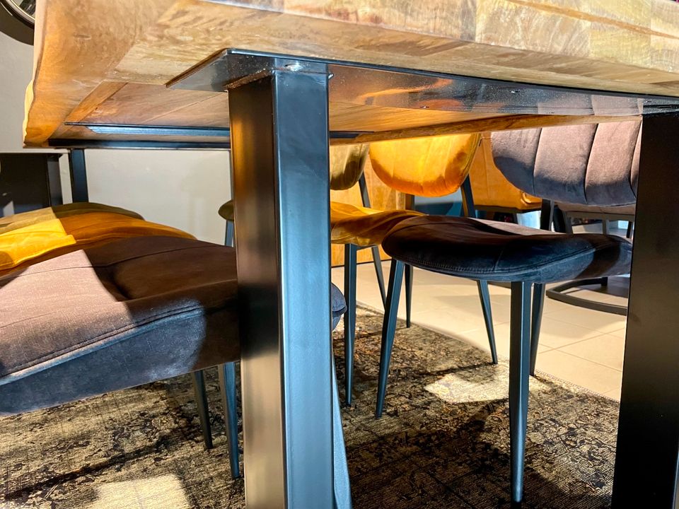 Baumkante Tisch Mangoholz Esstisch 180 200 220 240 cm Holztisch in Wermelskirchen