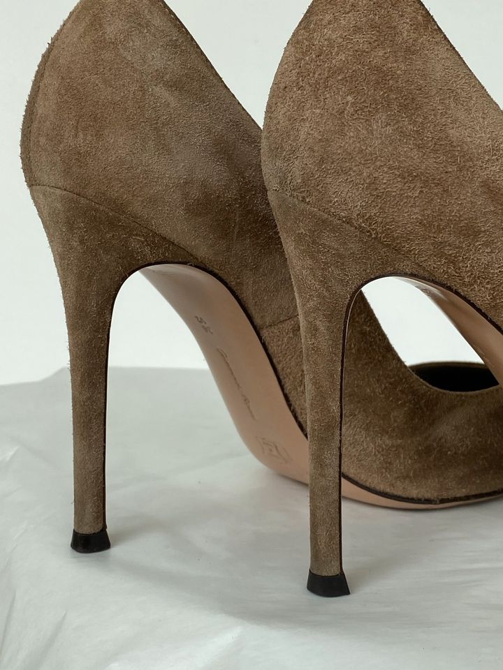 Gianvito Rossi Schuhe in Düsseldorf