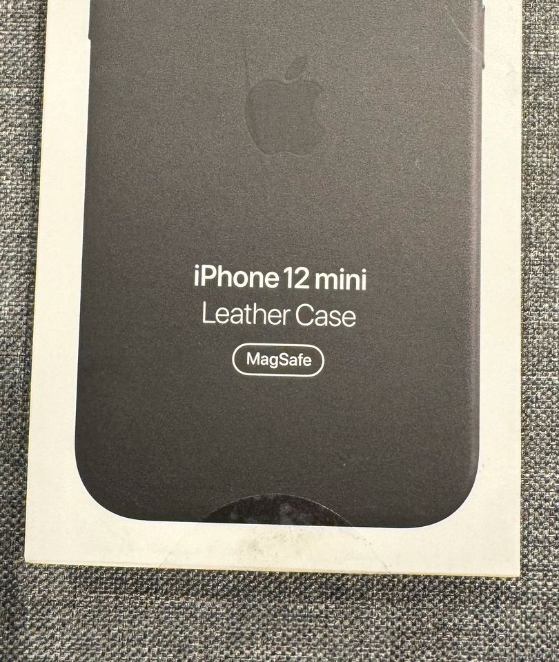 iPhone 12 mini Leder Black / Schwarz Case in Osterode am Harz