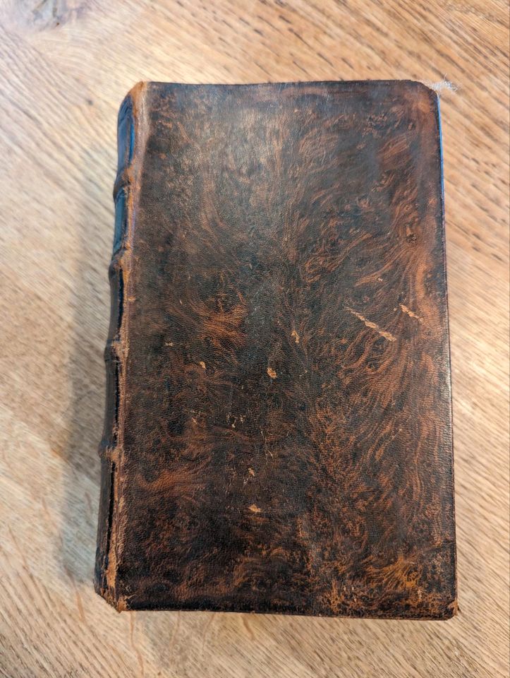 Luther Bibel, altes und neues Testament, gedruckt 1835 in Halle in Hamburg
