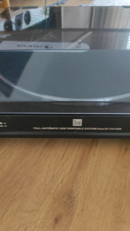Dual Schallplattenspieler DT210 USB in Ingolstadt