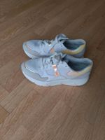 Tamaris Sneaker Gr. 39, weiß, Plateau, kaum getragen Köln - Porz Vorschau