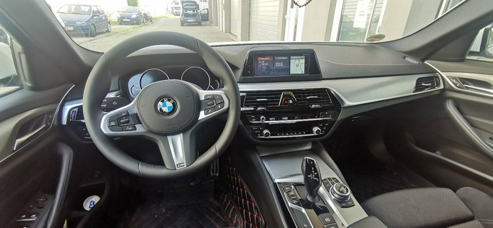 BMW 5er G30 G31 ab 2017 Rückfahrkamera Nachrüstung wie OE in Brühl