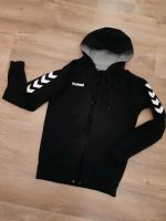 Schwarze Hummel Sweatjacke Zip Hoodie Größe S Trainingsjacke Logo Sachsen - Markkleeberg Vorschau