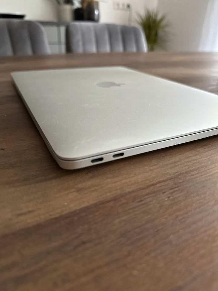 MacBook Pro 13 Zoll 2017 in Abensberg