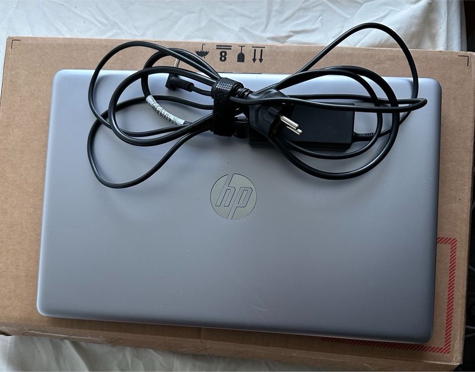 HP 255 G7 Laptop in sehr gutem Zustand – AMD Ryzen 3, 8GB RAM in Lehrte