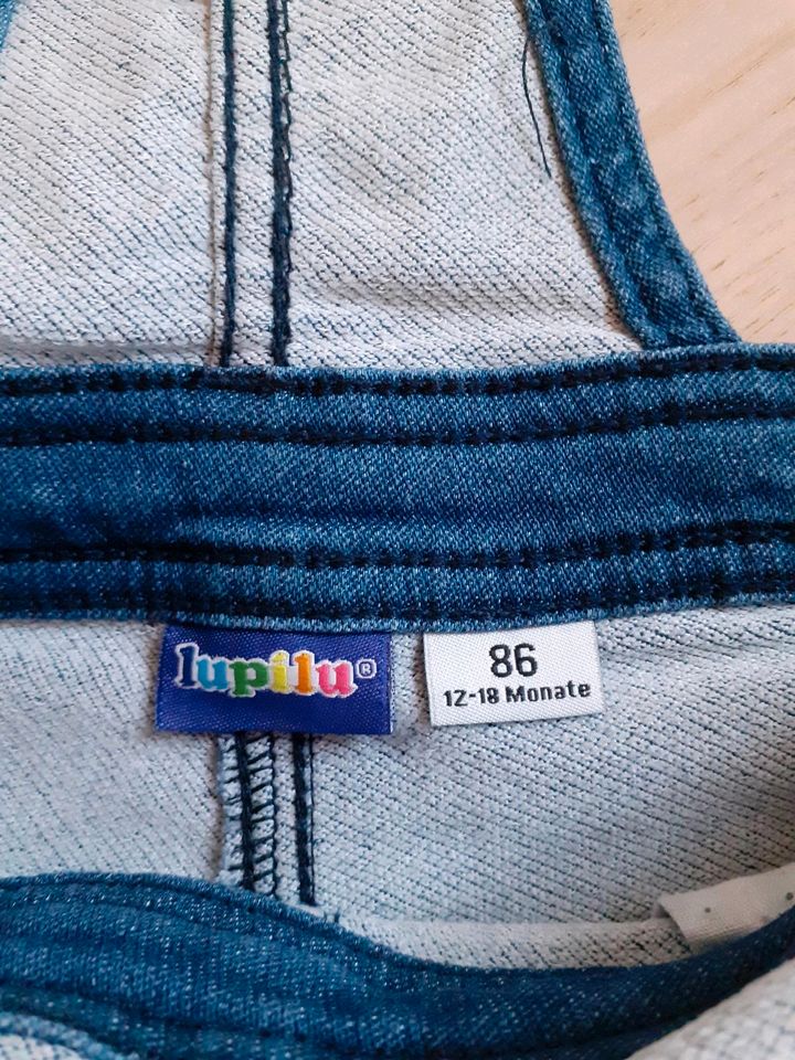 Kurze Latzhose blau Jeans Gr. 86 Lupilu in Dresden