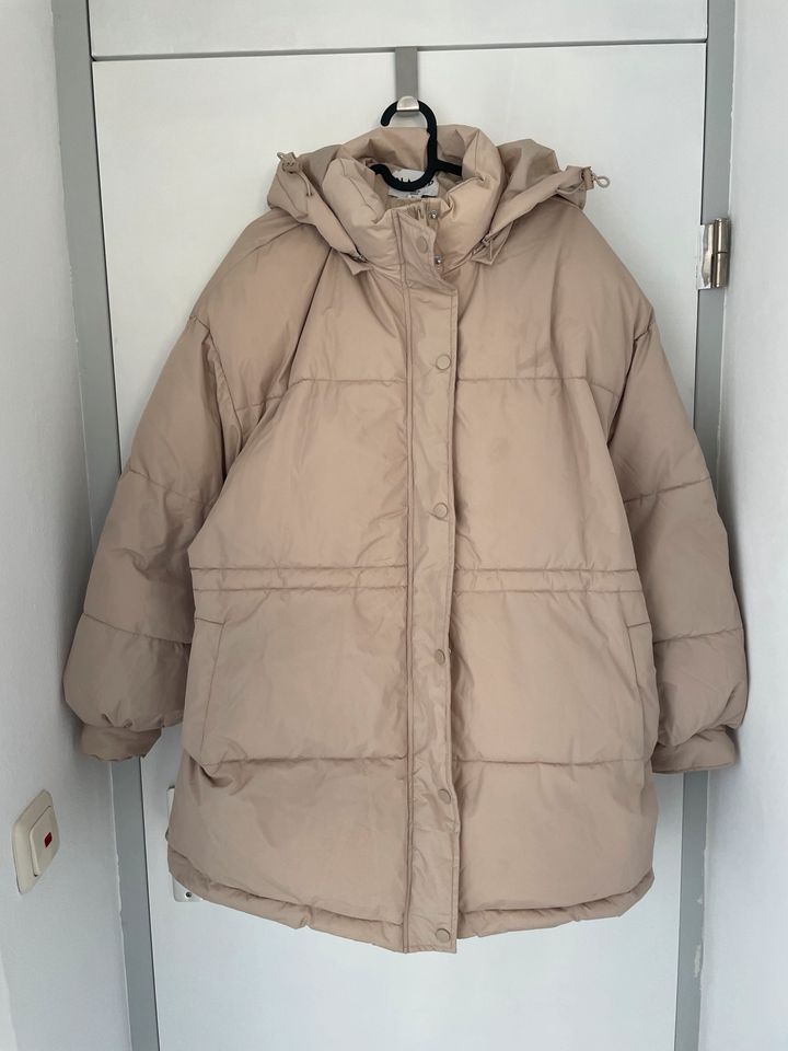 NA-KD Winterjacke Beige Steppmantel Daunenjacke XL in München