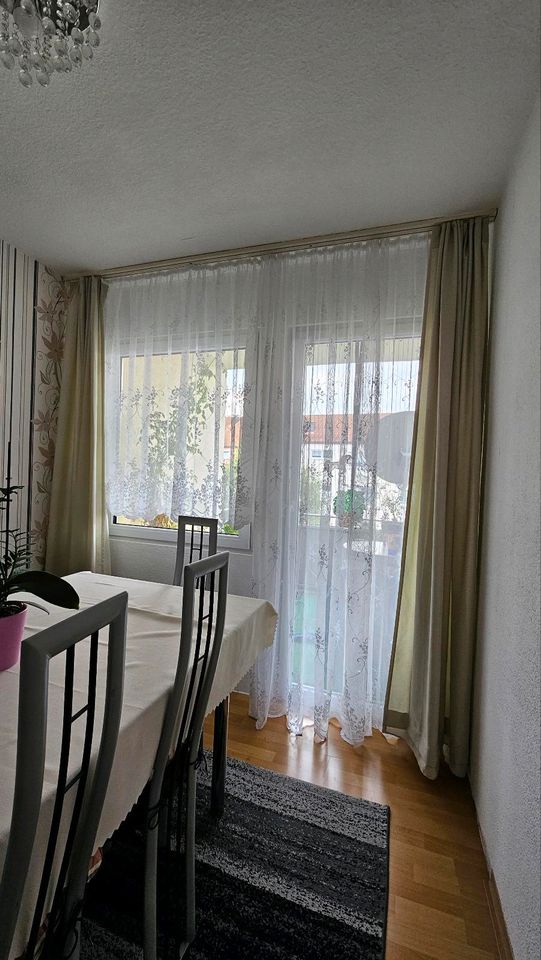 Schöne 3,5-Raum-Wohnung mit  Balkon & Stellplatz in Ursenwang in Göppingen