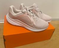 Nike Damen Laufschuhe Sneakers Quest 5 W Weiß/Rose NEU Niedersachsen - Oldenburg Vorschau