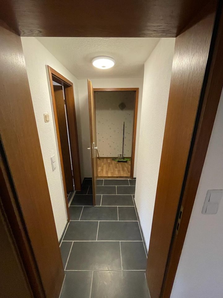 Frisch renovierte 2–Zimmer-Wohnung 40 qm in ruhiger Lage in Flöthe