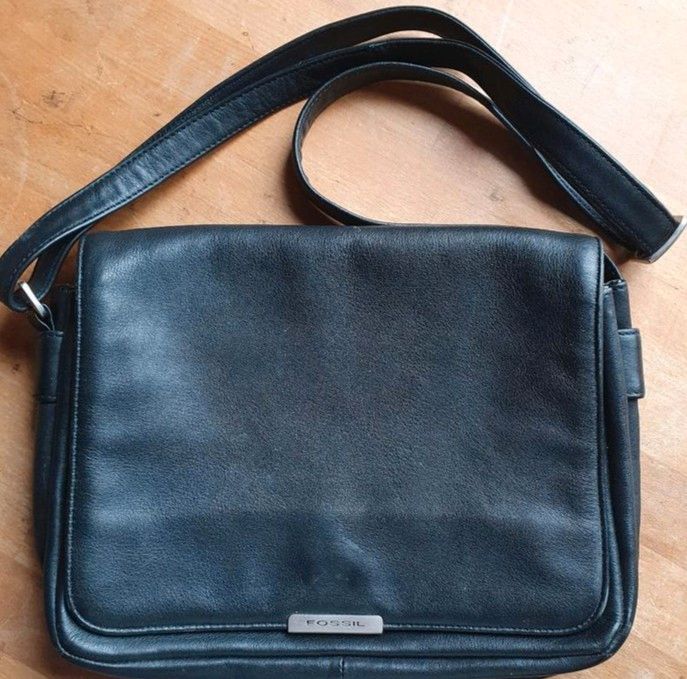 Fossil Handtasche Leder schwarz Damen 27x22cm in Kandern