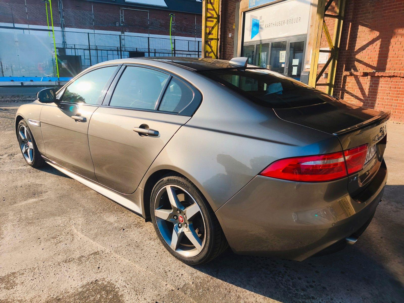 Abbildung des Autos Jaguar XE 20t 200PS R-Sp…