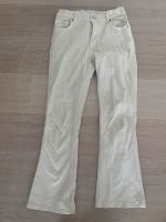 Weiße  Jeans von Zara Gr 164 mit Schlag Kr. München - Feldkirchen Vorschau