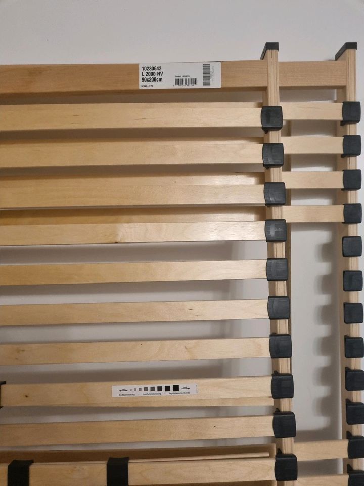 Doppelbett 90x200 mit optischen Gebrauchsspuren in Lübeck