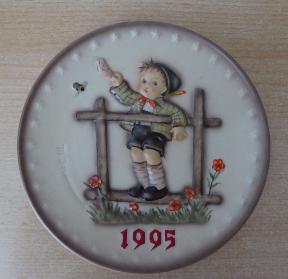 Jahresteller Hummel 1995 „Bleib nicht so lange fort“,unbeschädigt in Gifhorn