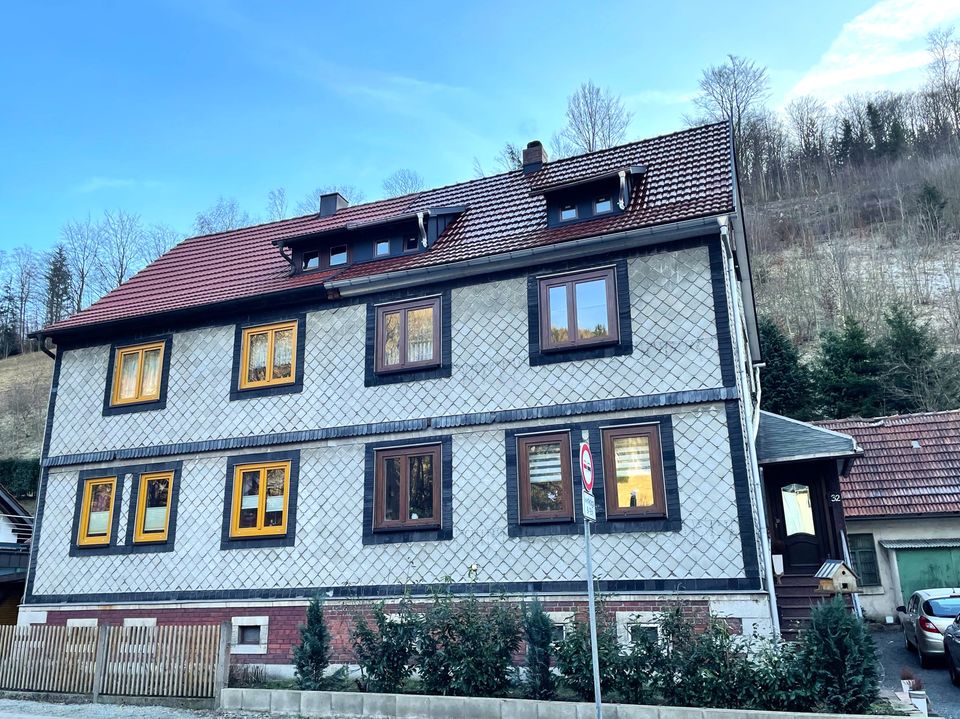 Gepflegtes zu Hause unter der Hallburg - modern angelegte Doppelhaushälfte im zauberhaften Fachwerk in Steinbach-Hallenberg (Thüringer W)