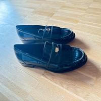 Loafer Zara schwar mit Quasten sehr gut Schuhe 37 Frankfurt am Main - Gallusviertel Vorschau