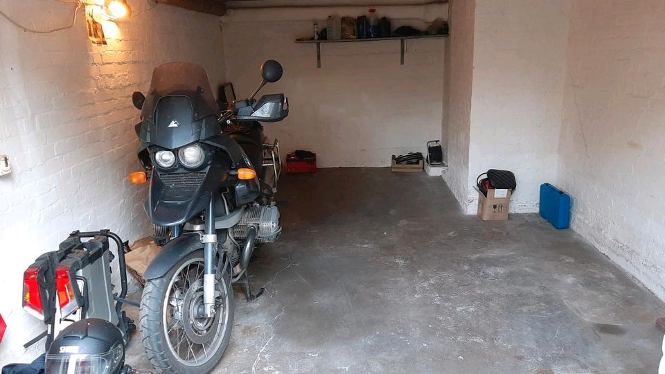 Alsternah: Unterstellmöglichkeit für Motorrad in beheizter Garage in Hamburg