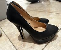 High Heels Pumps 38 schwarz neu Plateau Bayern - Metten Vorschau