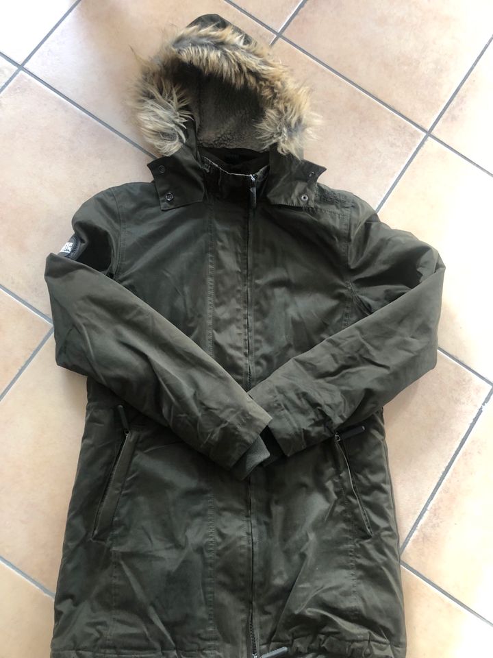 Superdry Damen Winterjacke / Parka Gr. M in Melle