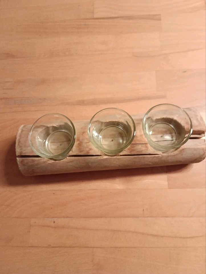 Rundholz mit 3 Teelichtern  ( Glas ) in Stephansposching
