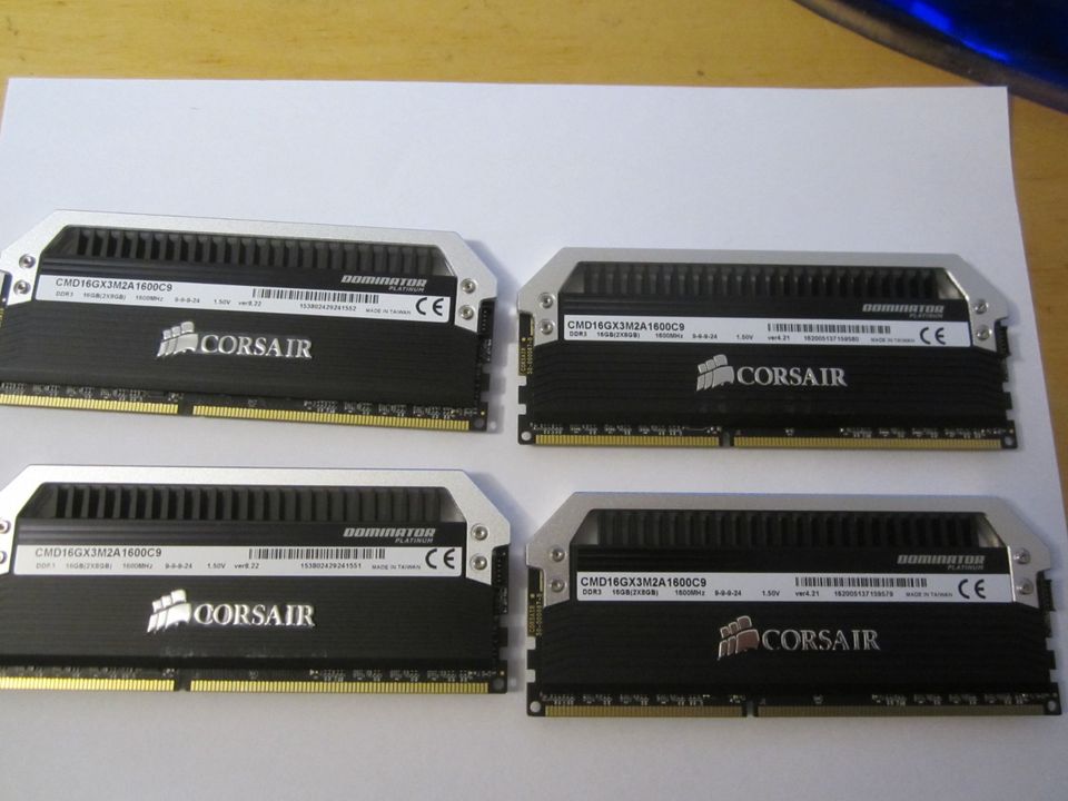 32GB DDR3-1600 RAM - Corsair Dominator Platinum (4x8GB) in Hannover