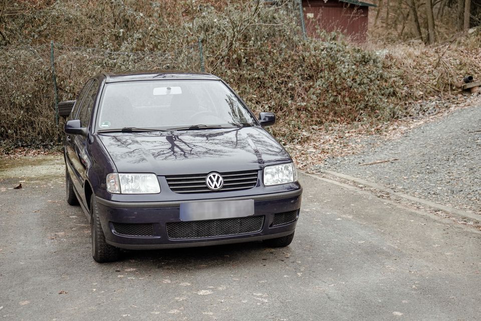 Volkswagen Polo 1.4 44kW Edition - Beschädigtes Fahrzeug in Solms