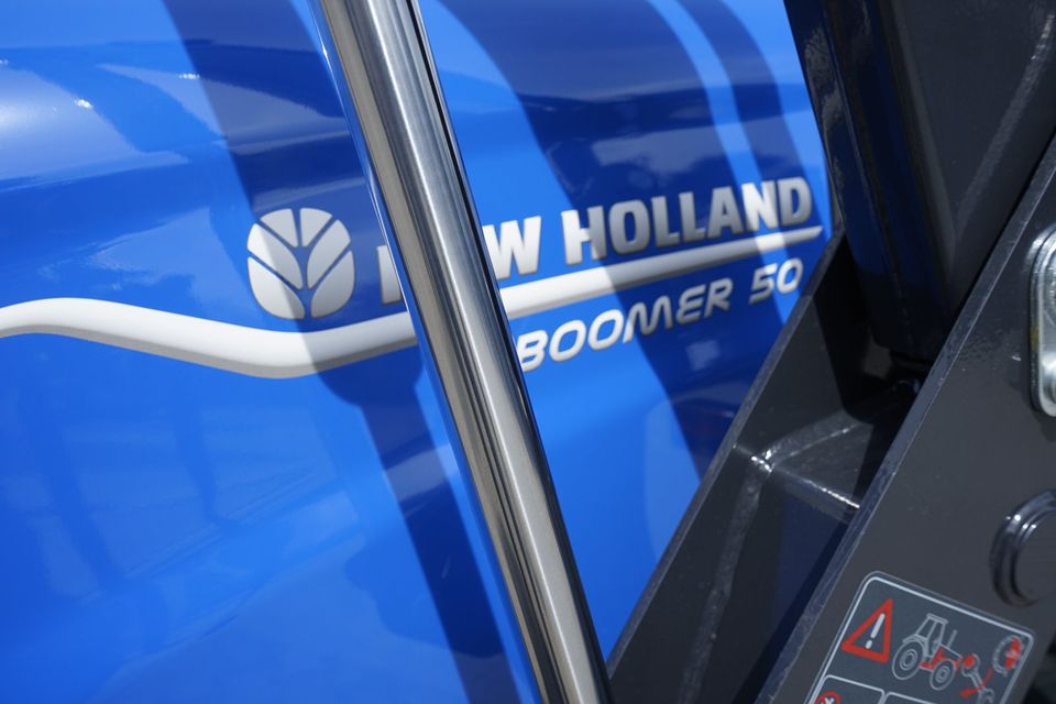 New Holland BOOMER 50 mit Frontlader + Schaufel - Aktionsangebot in Rötz