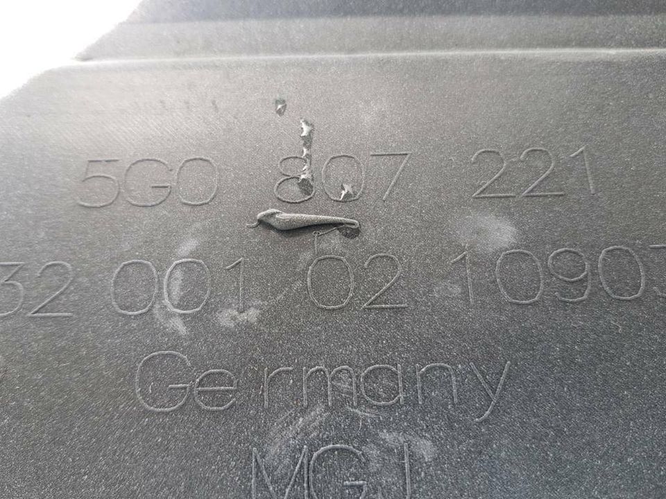Stoßstange Stoßfänger vorne VW Golf VII 7 12-17 5G0807221 in Dresden