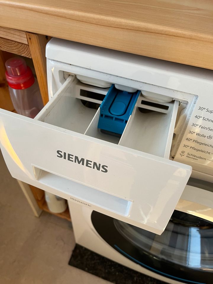 Waschmaschine Siemens iQ300 - 7 KG / 1400 - Sehr guter Zustand in Hamburg
