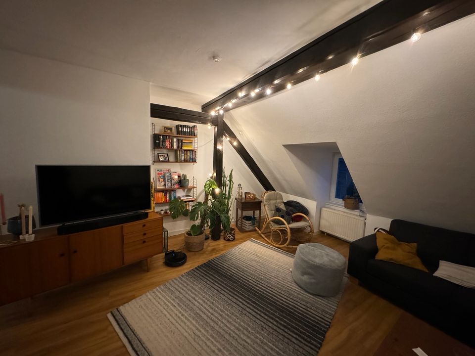 [Zwischenmiete] Traumhafte DG-Wohnung für Mai bis Ende Juli in Hannover