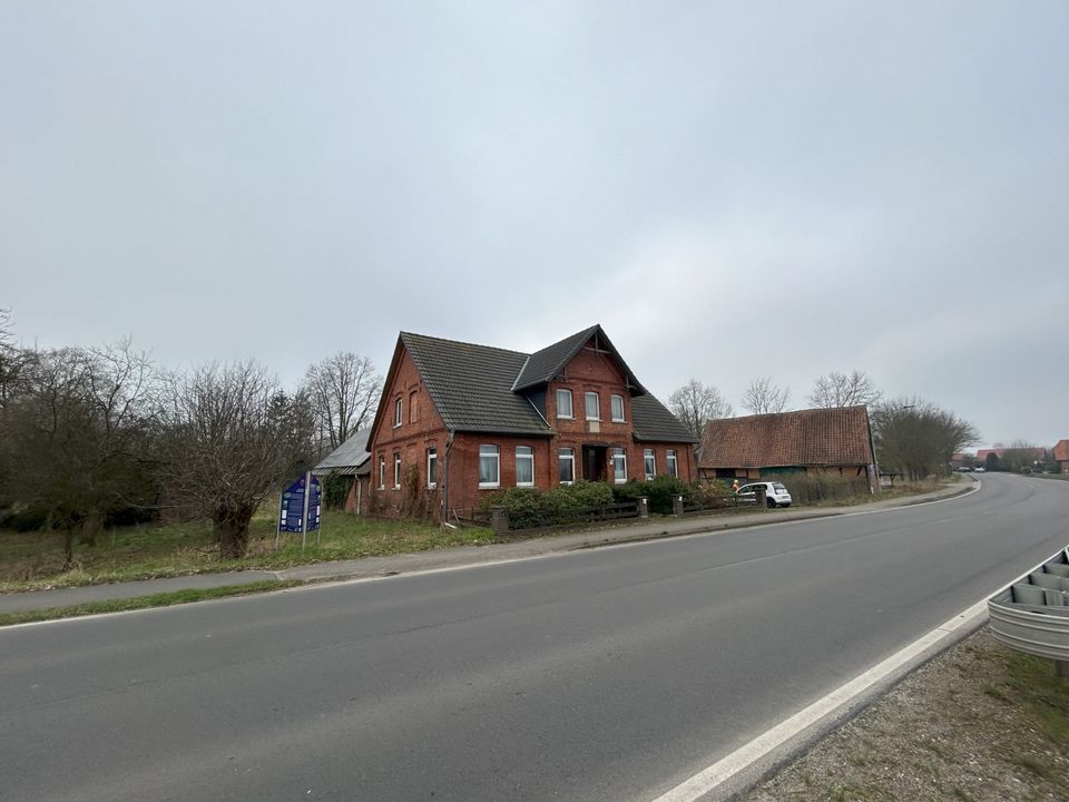 Charmantes Bauernhaus mit großem Grundstück in Alt Isenhagen in Hankensbüttel