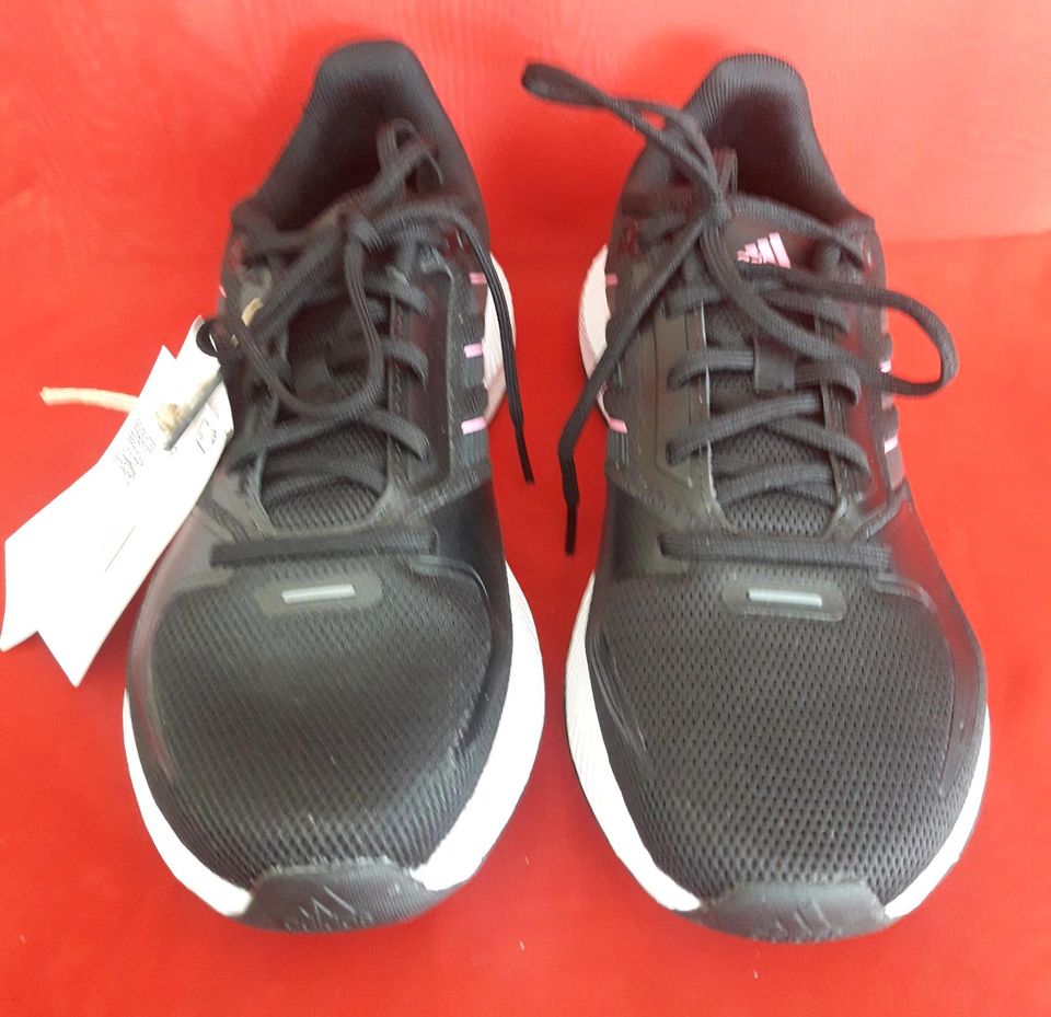 Adidas Sport Schuhe. Größe 38.5. in Heubach