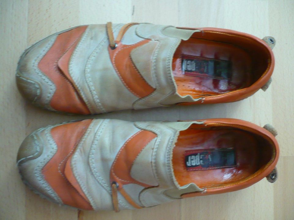 Halbschuhe Leder innen und außen, Größe 41 orange-beige in Freiburg im Breisgau