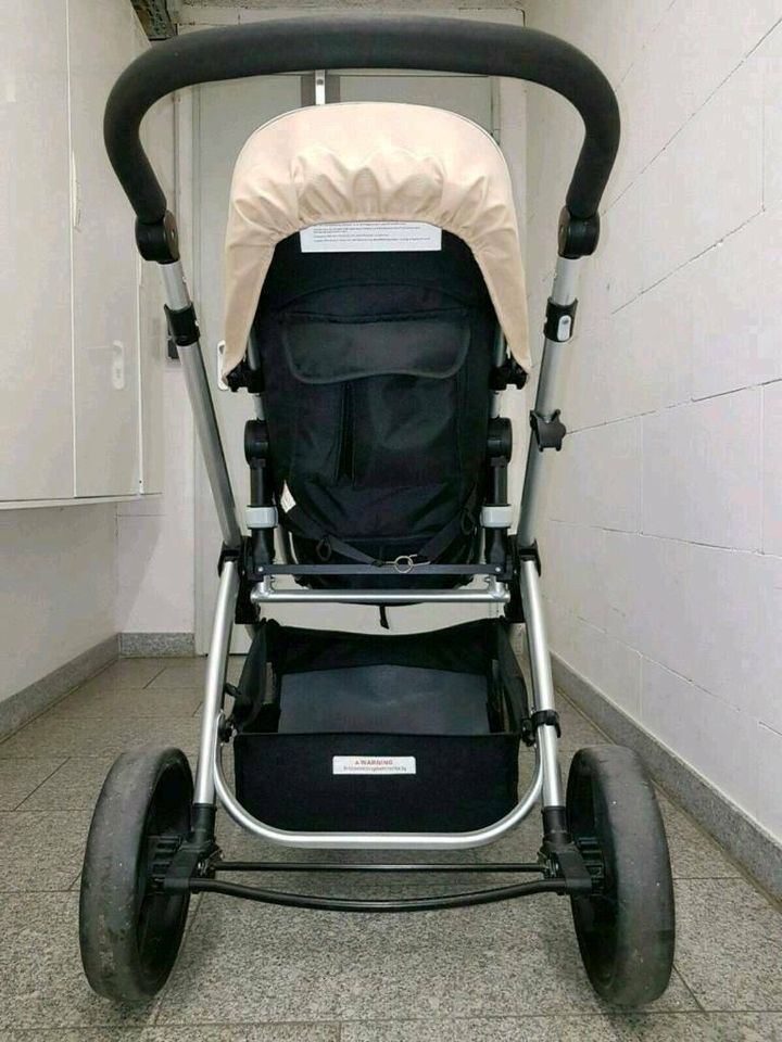 Kinderwagen Sportwagen mit tragbar Babywanne in Filderstadt