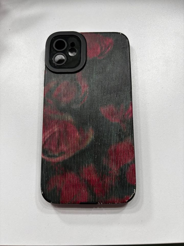 IPhone 11 Hülle mit Rosen in Harsewinkel