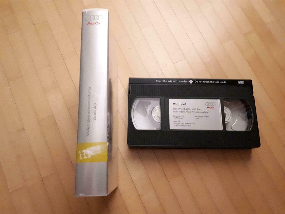 Audi A3 8L VHS-Videokassette in Hohenlinden