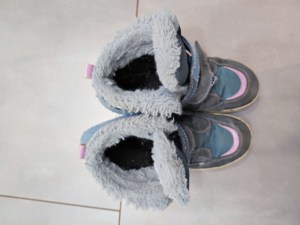 Primigi Stiefel Größe 32 gefüttert Winterstiefel Mädchen Schuhe in Landau-Nußdorf