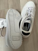 Schuhe Adidas neu mit Etikett! Nordrhein-Westfalen - Bergkamen Vorschau