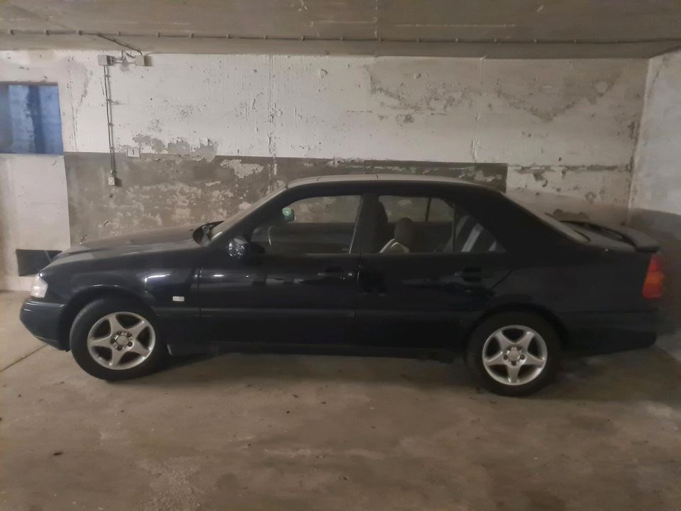 Mercedes C180 1.8 Benzin Schiebedach 122 PS Baujahr 1994 in Stephanskirchen