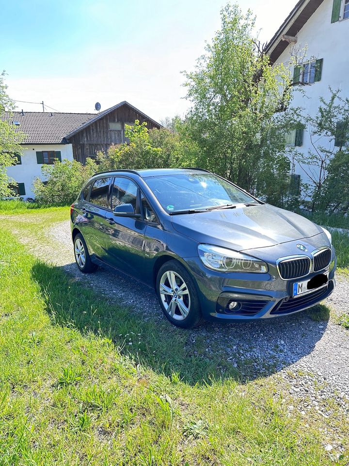 BMW 218d xDrive Active Tourer in Schongau