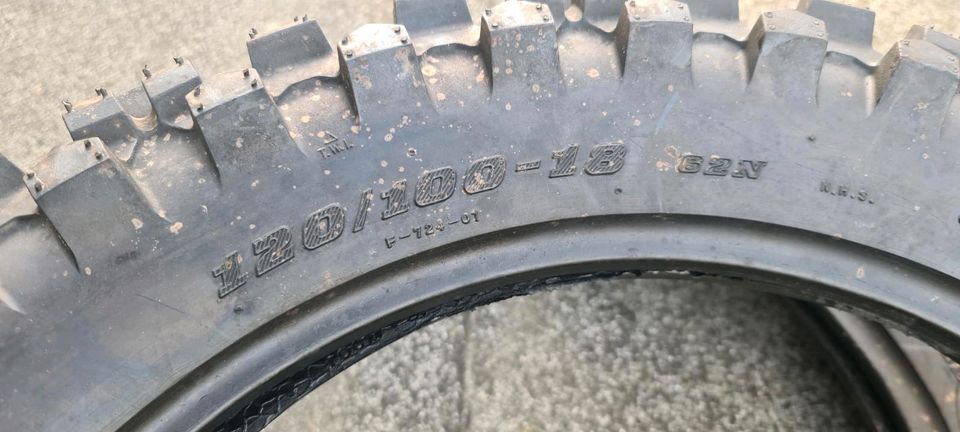 MX/Enduro Reifen 120/100-18 no Metzler Michelin Bridgestone Mitas in Waldenburg