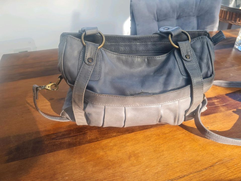 Handtasche echtes Leder in Berlin