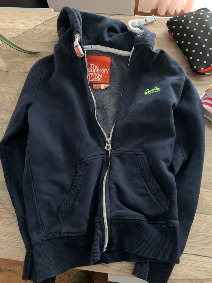 Superdry small Pullover t Shirt Polo Westen in Trier