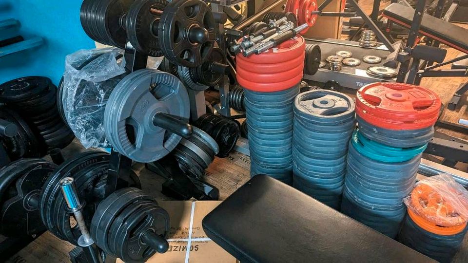 Homegym, Hantelbank kaufen Hantelscheiben Gewichte Fitnessgeräte in Langenselbold