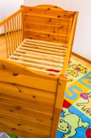 Kinderbett mit Matratze in SEHR GUTEM ZUSTAND (Kindermöbel) Thüringen - Gera Vorschau