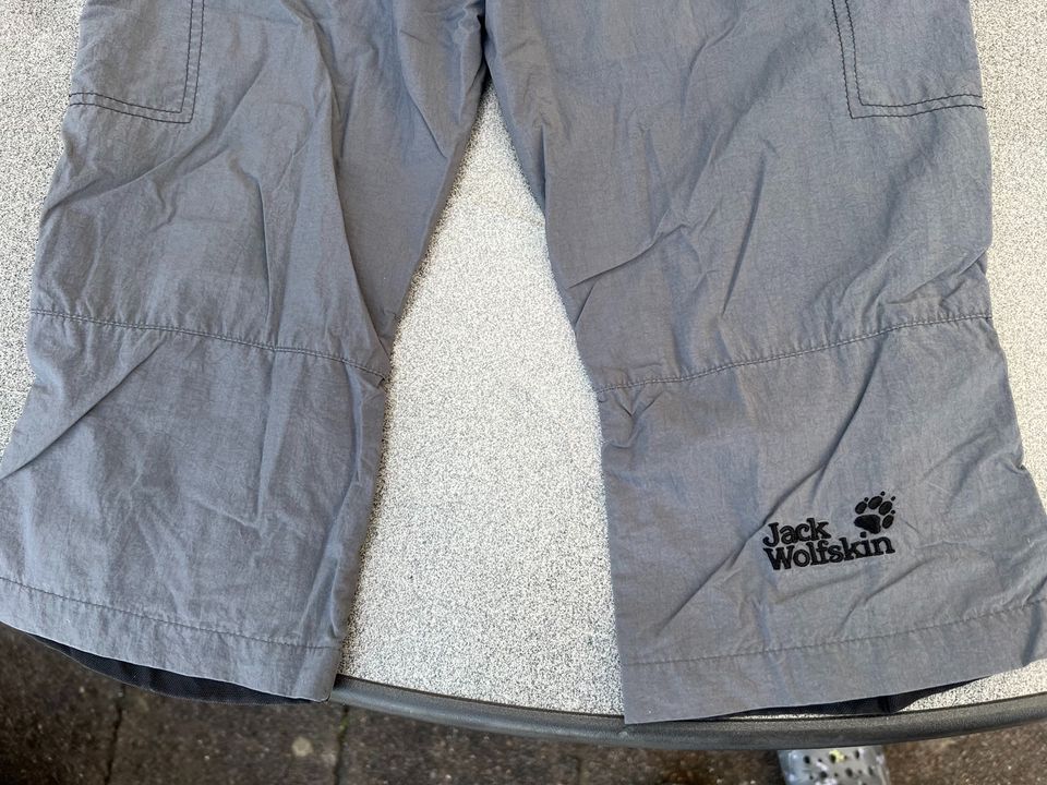 Jack Wolfskin 3/4 Hose, anthrazit, Größe 134/140 in Karlsruhe